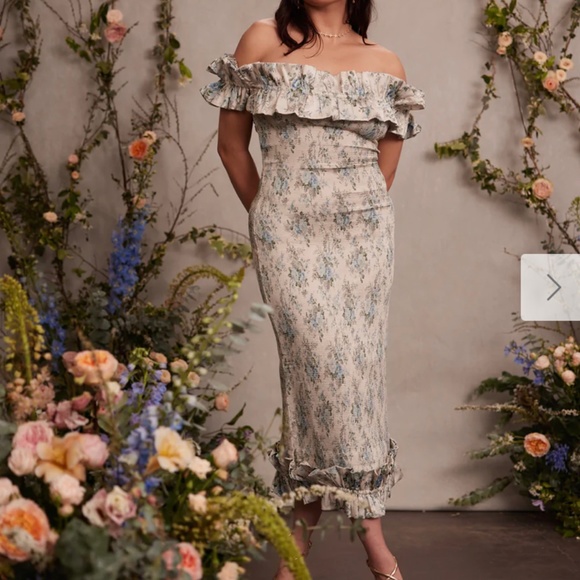 V. Chapman the Lilac Dress in Blue Bouquet - Picture 2 of 5